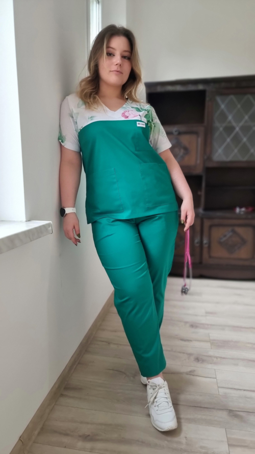 Bluza medyczna damska taliowana wzór wstawka pąki róży kolor zielony SNC EFIMED