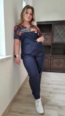 Komplet medyczny damski SCRUBS Bluza kwiaty jesienne + joggery kolor granat EFIMED