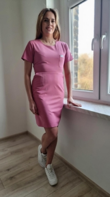 Sukienka medyczna damska taliowana kolor DUSTY ROSE BASIC EFIMED